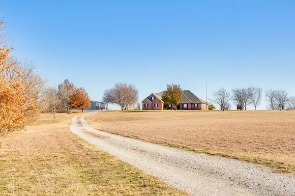 9217 Van Buren ST, Enid, OK 73703-1232