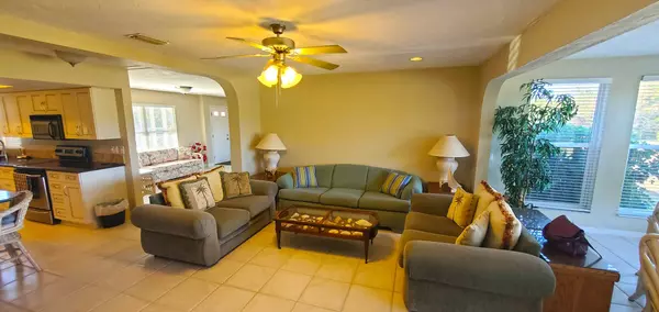 Gulf Gate Dr, Sarasota, FL 34231