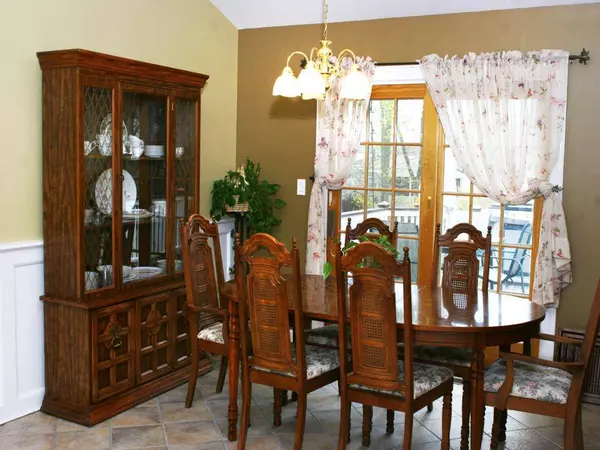 107 S 8th St, Newark City, NJ 07107