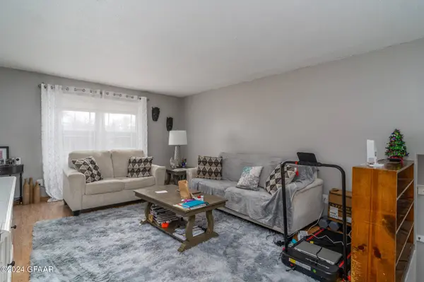 605 4TH ST, Thompson, ND 58278