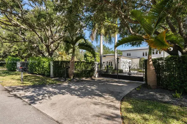 12155 SW 89th Ave, Miami, FL 33176