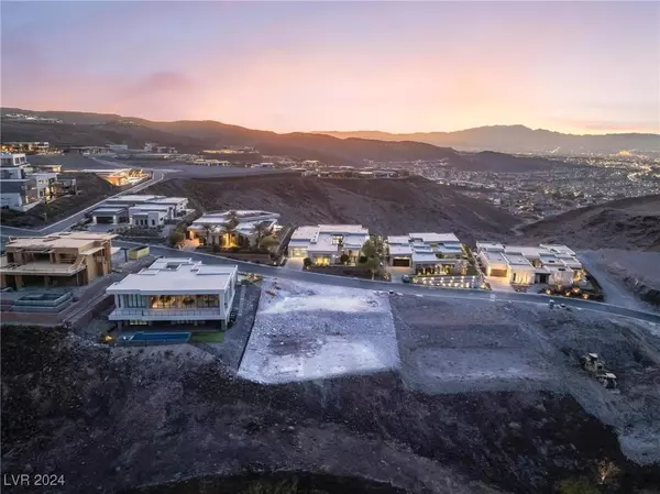 656 Dragon Peak Drive, Henderson, NV 89012