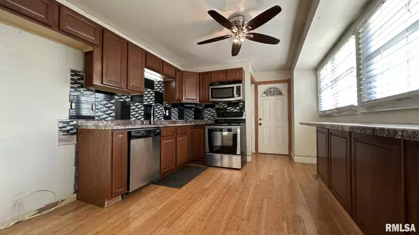 3131 E FOX RUN ST, Quincy, IL 62301