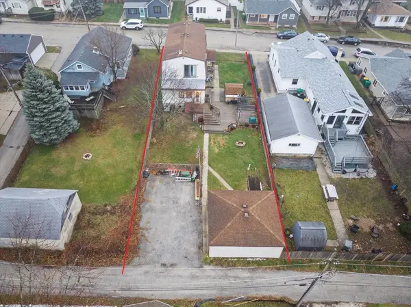 704 Ledochowski ST, Lemont, IL 60439