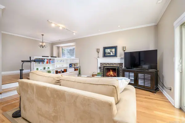 71 Aiken Street #APT Q1, Norwalk, CT 06851