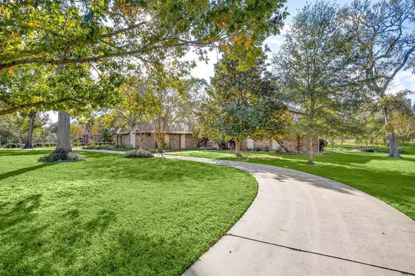 6521 Broad Oaks DR, Richmond, TX 77406