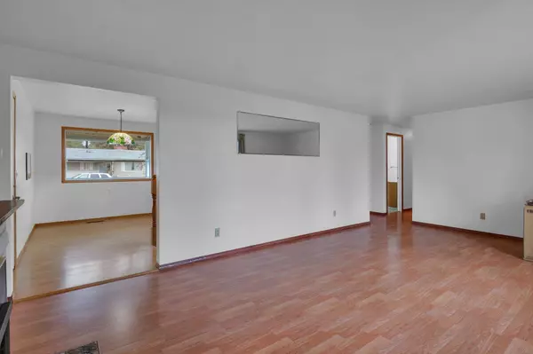 210 W St Thomas More WAY, Spokane, WA 99208