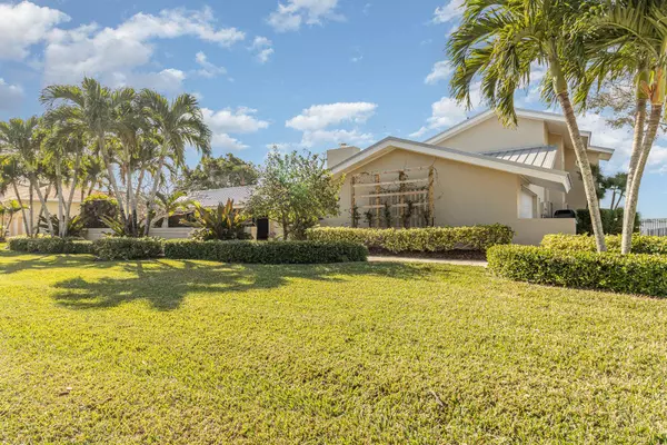 751 Malibu LN, Indialantic, FL 32903