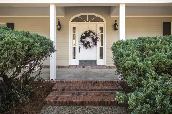 42 W Temple Rd., Petal, MS 39465