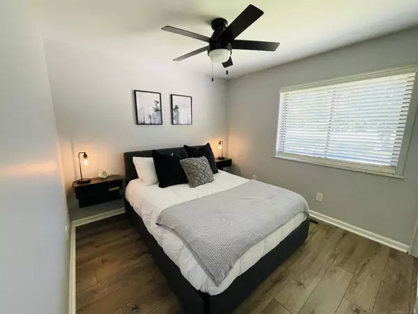 5046 Van Slyke Road, Flint, MI 48507