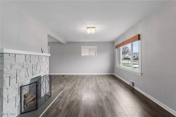 3008 Tuxedo AVE, Parma, OH 44134