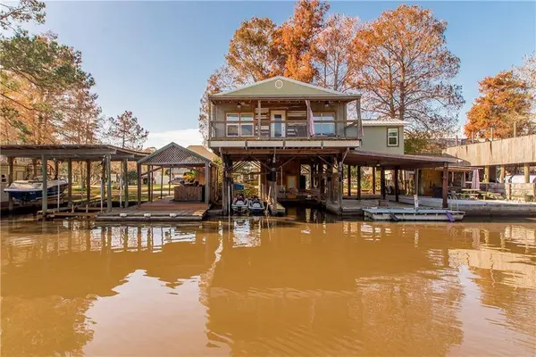 32677 CYPRESS DR, Springfield, LA 70462