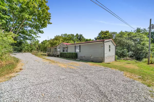 437 Briarwood Rd, Clarksville, TN 37040