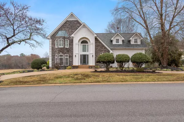 5811 Rainbow Springs DR, Chattanooga, TN 37416
