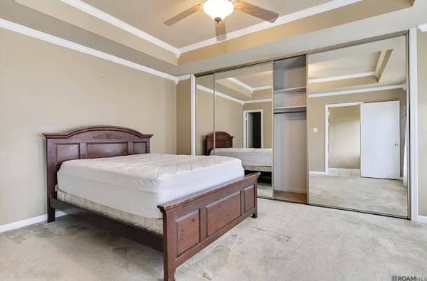 5365 SLEEPY HOLLOW DR, Baton Rouge, LA 70817