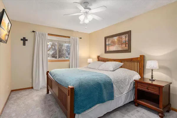 2528 Shannon CT, Hudson, WI 54016