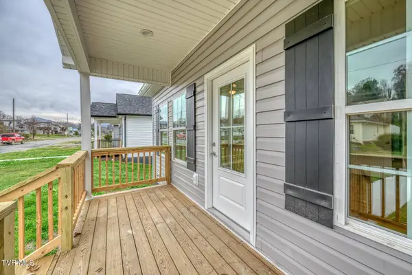 725 Maple AVE, Erwin, TN 37650