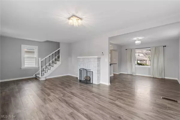 3008 Tuxedo AVE, Parma, OH 44134