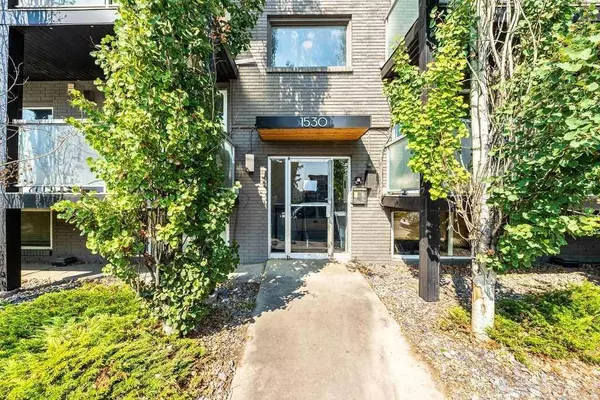 1530 26 AVE SW #8, Calgary, AB T2T 1C5