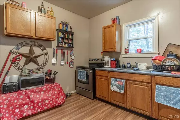 700 Lillian ST, Watertown, NY 13601