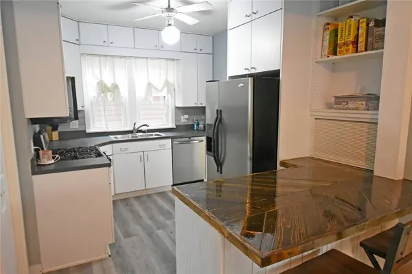 1955 Park AVE SE, Cedar Rapids, IA 52403