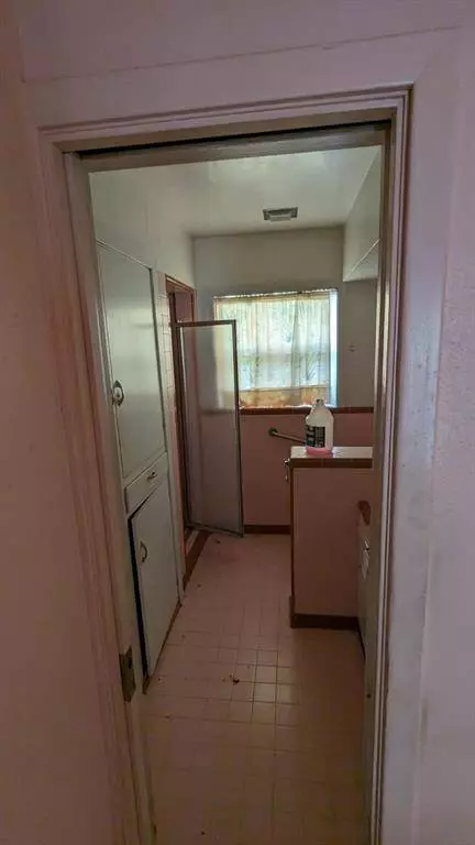 805 5th ST, Bay City, TX 77414