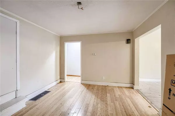 706 Chestnut ST, Leavenworth, KS 66048