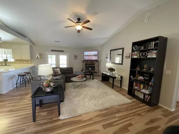 29383 Avenue 22, Madera, CA 93638