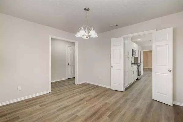 600 Nancywood Avenue, Desoto, TX 75115