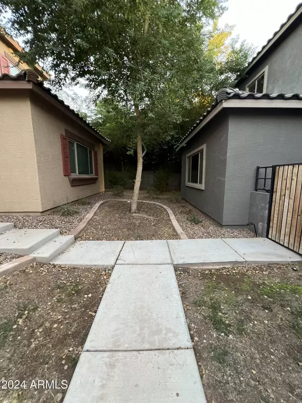 1737 W POLLACK Street, Phoenix, AZ 85041