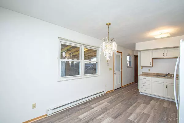 724 Peggy Dr, Eaton, OH 45320