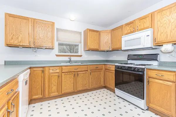 276 Violet Drive, Romeoville, IL 60446