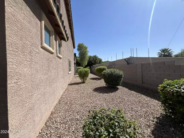 1741 W POLLACK Street, Phoenix, AZ 85041