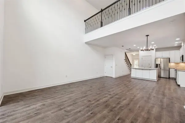 8723 TERRACINA LAKE DR, Tampa, FL 33625