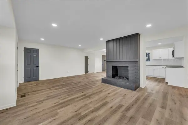 9501 E 65th ST, Raytown, MO 64133