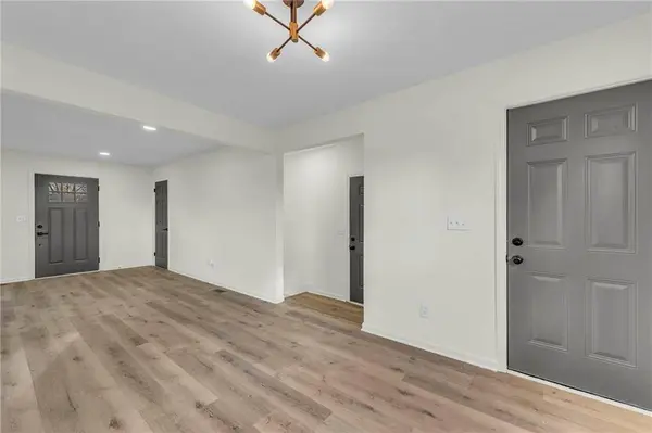 9501 E 65th ST, Raytown, MO 64133