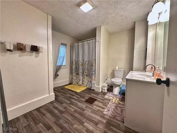 1223 Andrus ST, Akron, OH 44301