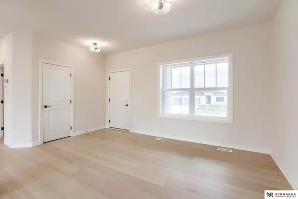 11004 N 169 Street, Bennington, NE 68007