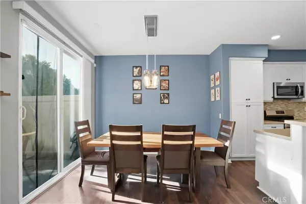 14914 W. Navarre WAY, Sylmar, CA 91342