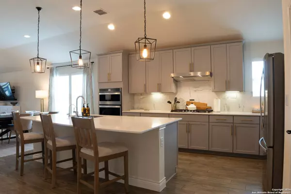 7603 PECOS RDG, Boerne, TX 78015-5143