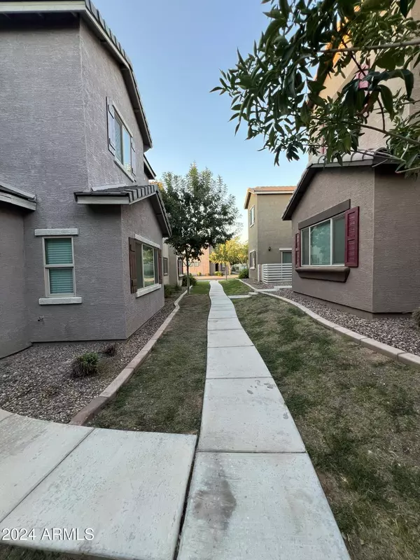 1737 W POLLACK Street, Phoenix, AZ 85041