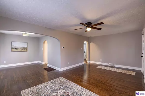 208 Peachtree Street, Elizabethtown, KY 42701