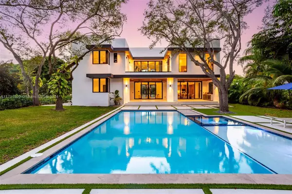 7635 SW 72nd Ave, Miami, FL 33143