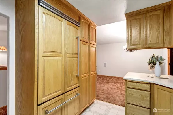 5609 62nd ST W, University Place, WA 98467