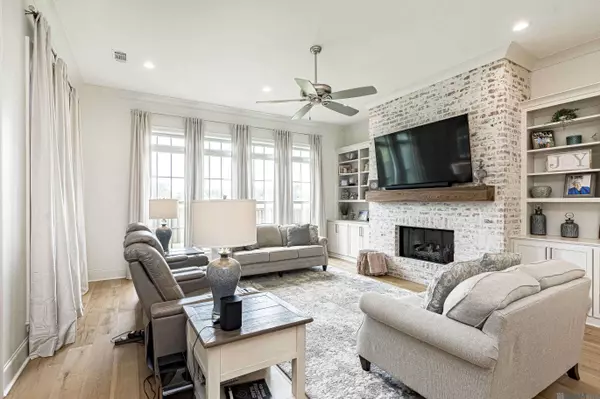 635 GLENTHORNE DR, Gonzales, LA 70737