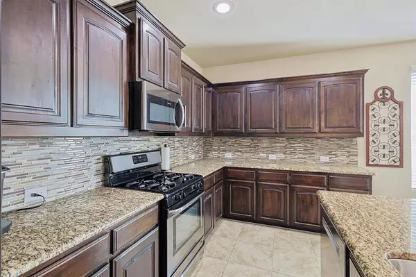 1912 Potrillo Lane, Fort Worth, TX 76131