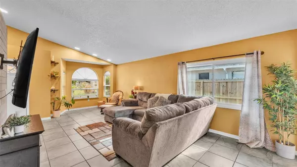 4617 S DEVON AVE, Lakeland, FL 33813