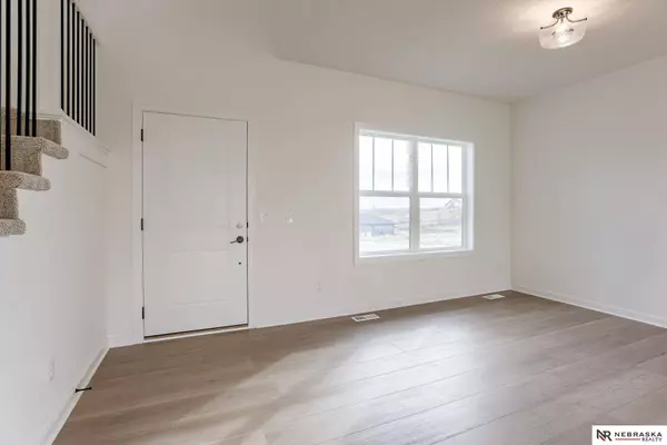 11002 N 169 Avenue, Bennington, NE 68007