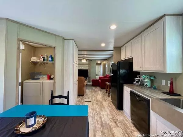 140 Private Road 1502, Bandera, TX 78003