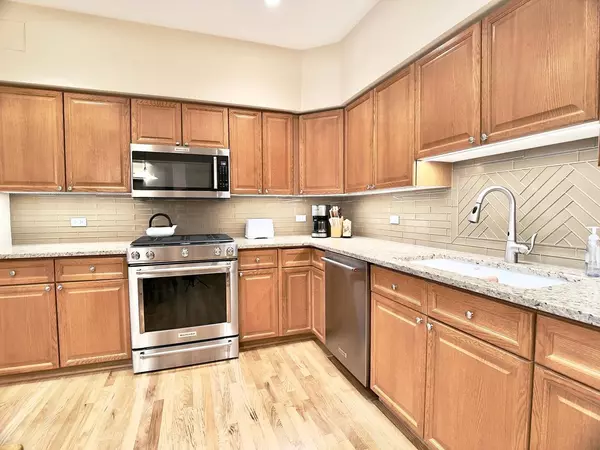 201 N Vail AVE #802, Arlington Heights, IL 60004